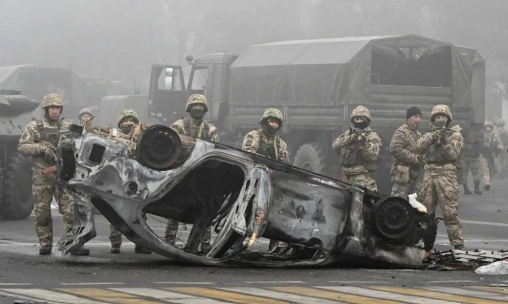 Καζακστάν: Ο Πρόεδρος Τοκάγεφ δήλωσε ότι η συνταγματική τάξη αποκαταστάθηκε - Πληροφορίες για δεκάδες νεκρούς διαδηλωτές